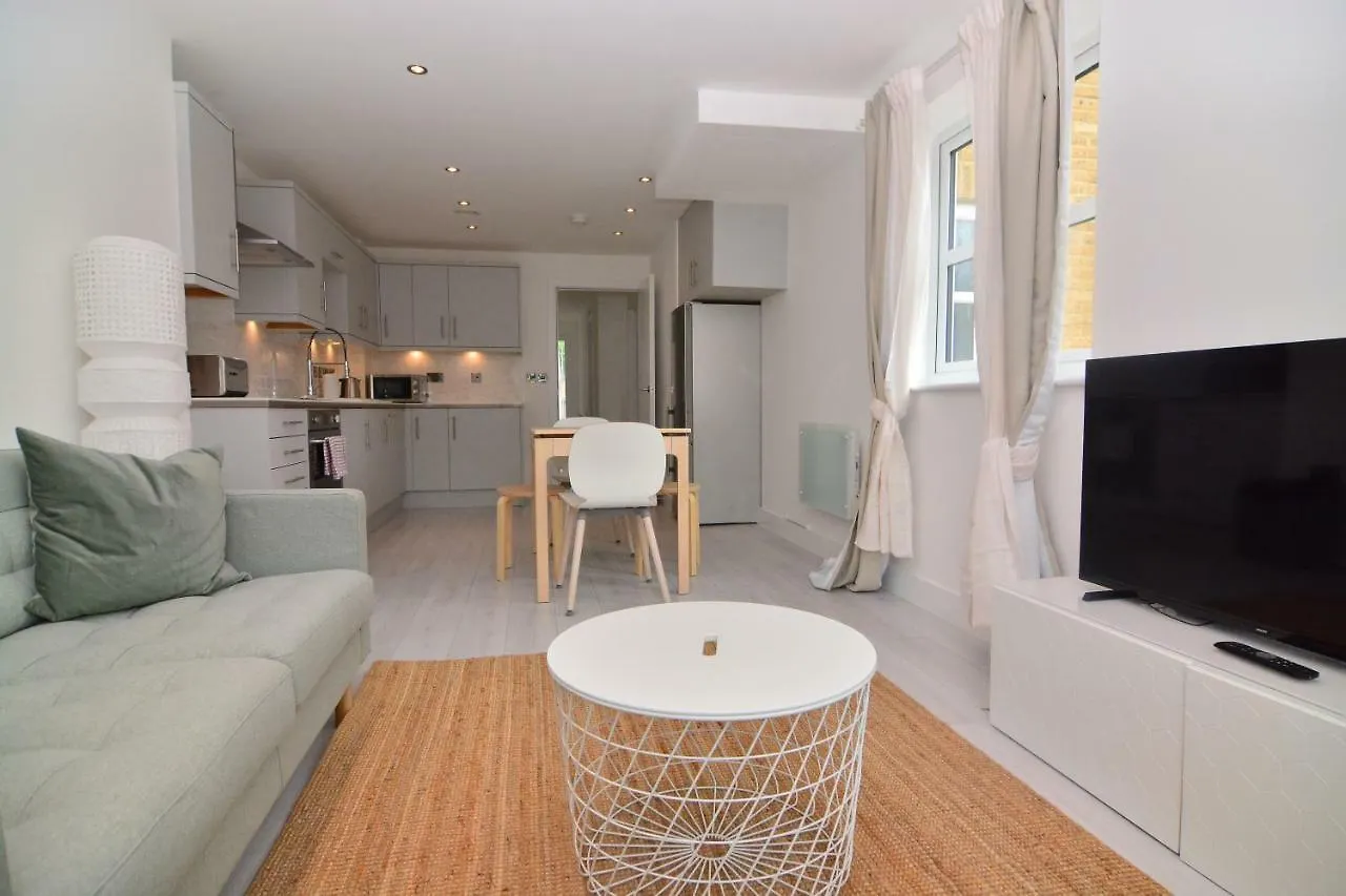 Apartment Wharf - Macarena Apartments London