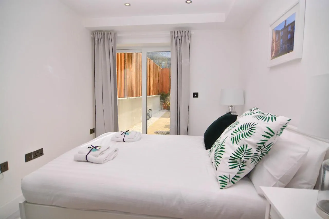 Apartment Wharf - Macarena Apartments London
